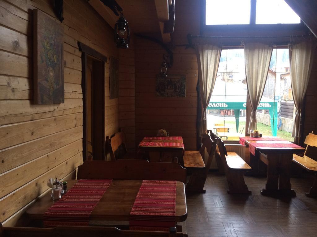 Hotel Gerdan Verkhovina ヴェルホヴィナ 部屋 写真
