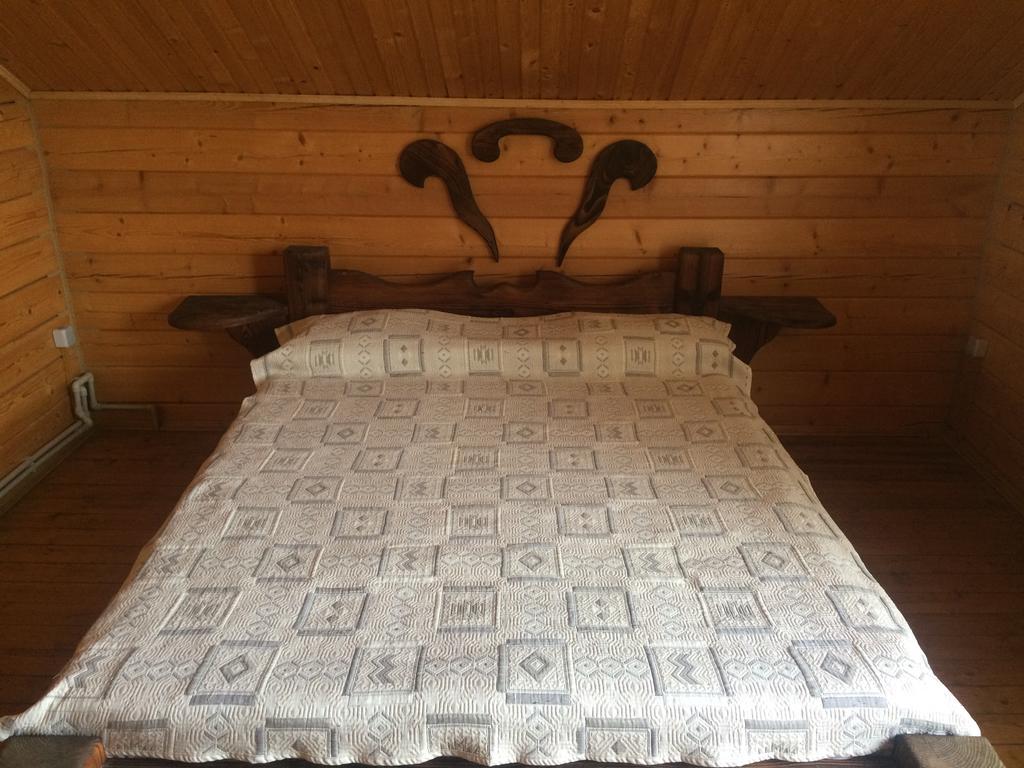 Hotel Gerdan Verkhovina ヴェルホヴィナ 部屋 写真