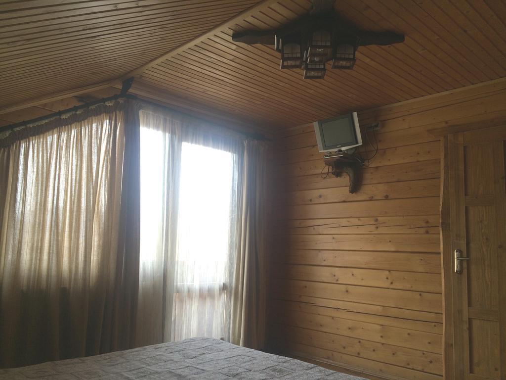 Hotel Gerdan Verkhovina ヴェルホヴィナ 部屋 写真